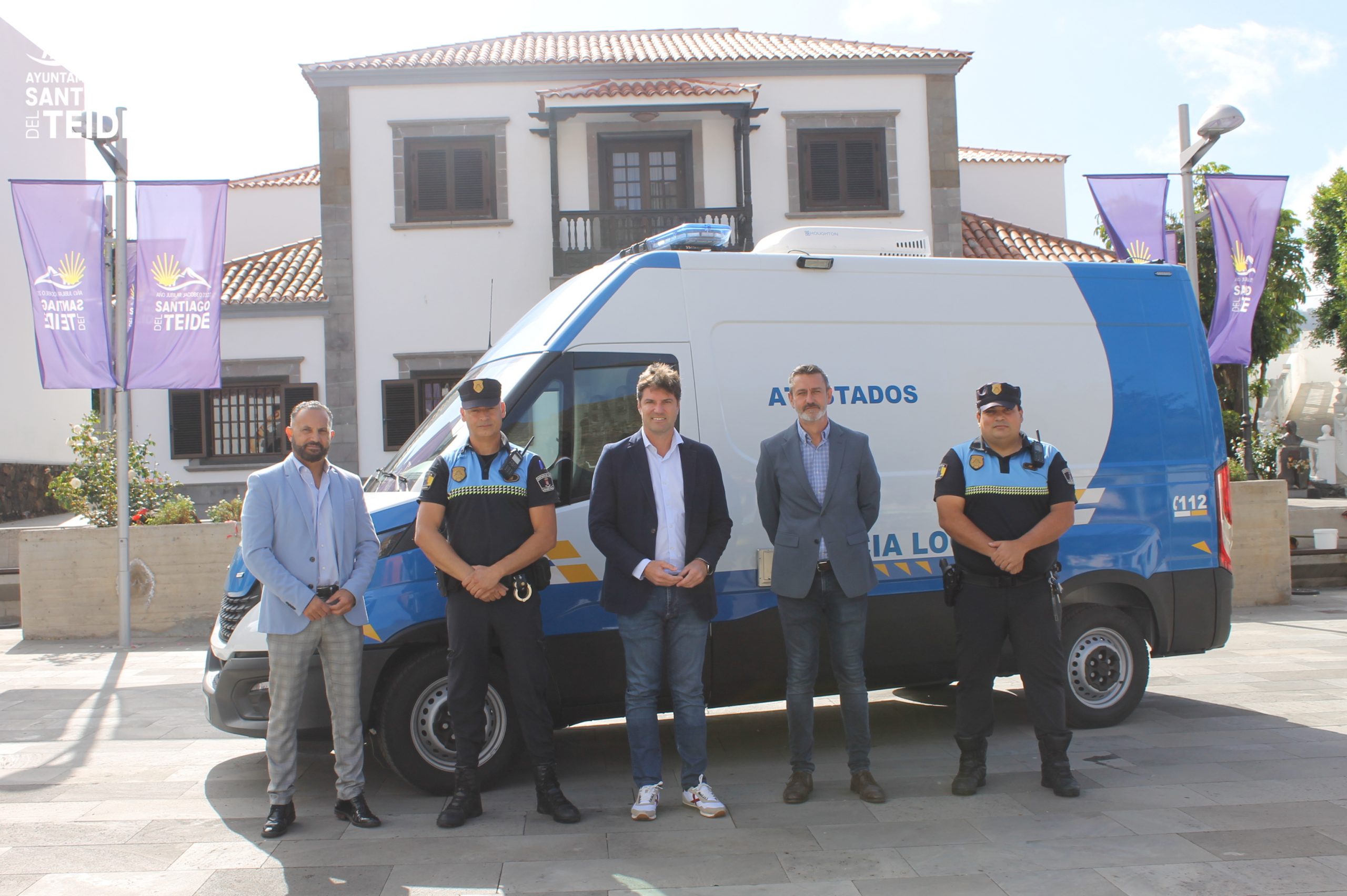 Nuevo vehiculo policia local Santiago del Teide