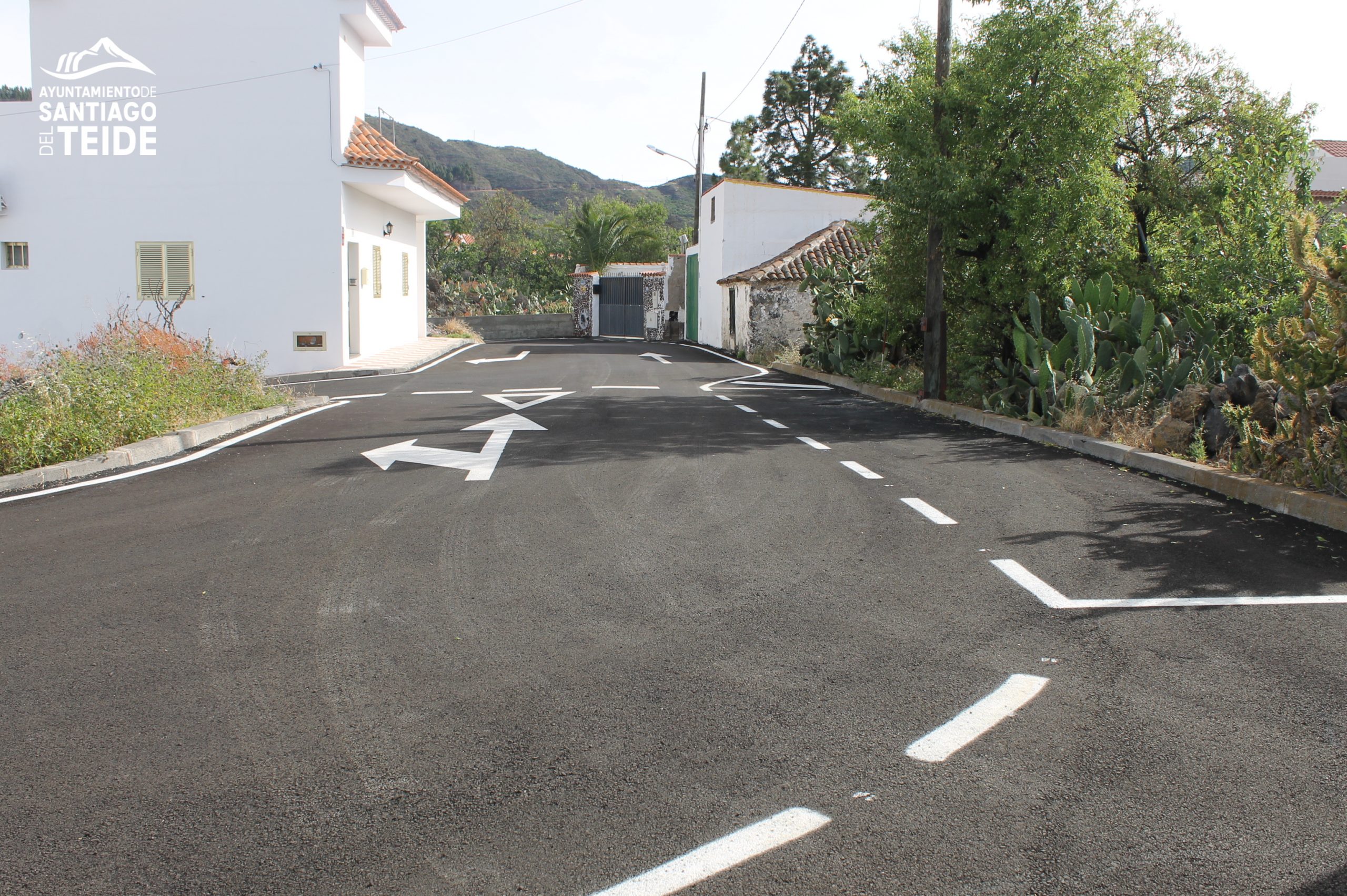 Obras asfaltado calle El Hoyo